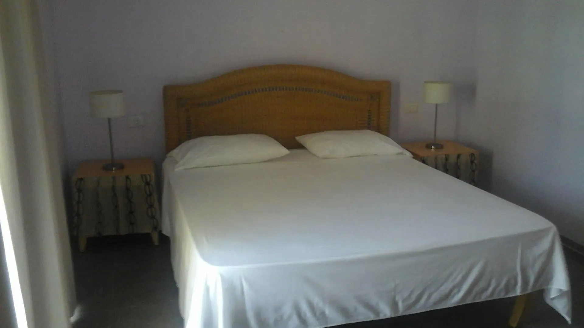 Las Palmeras / Las Estrellas Boca Chica Hotel